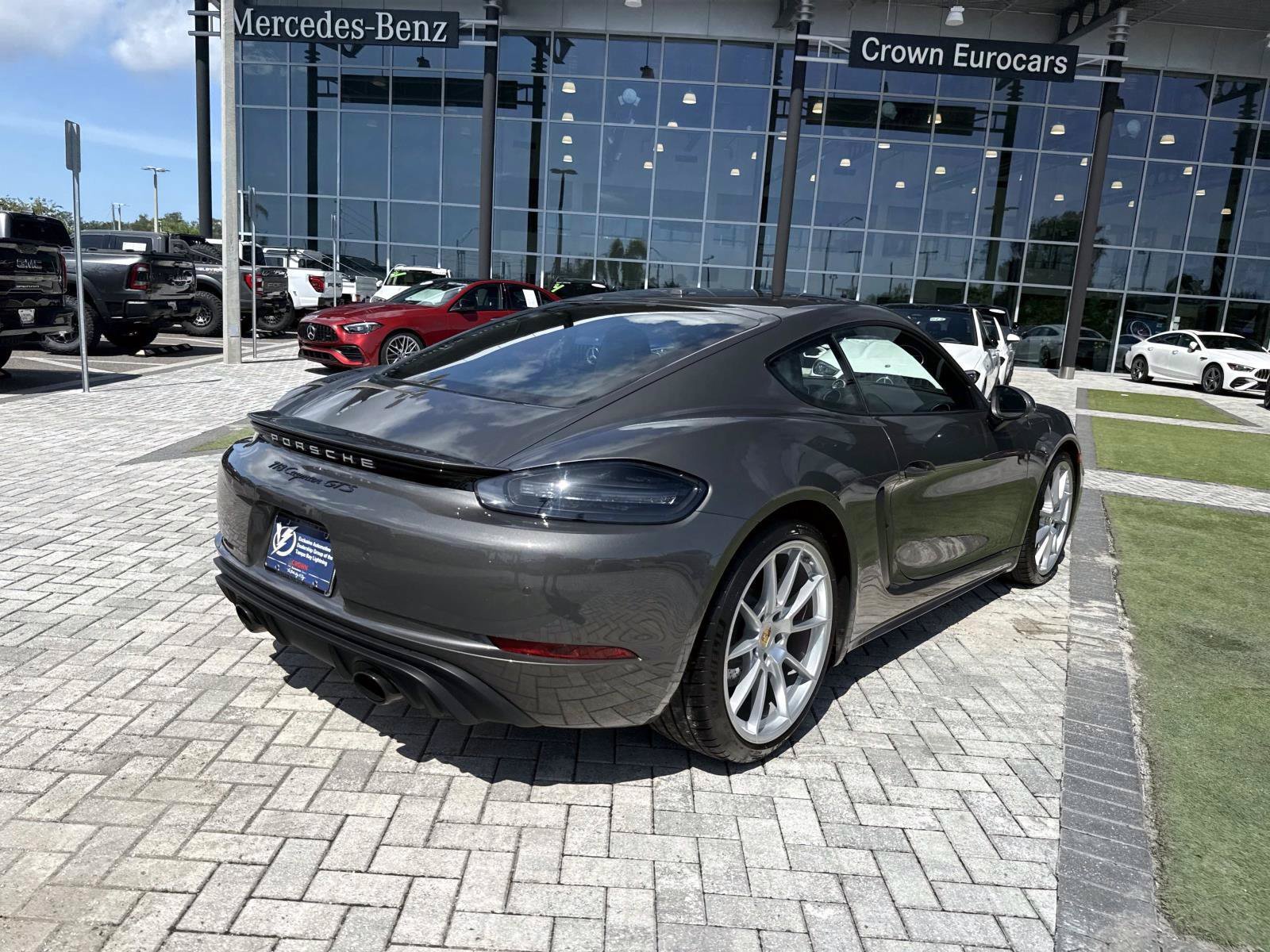 Used 2025 Porsche 718 Cayman GTS RWD image 5