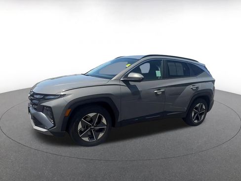 Used 2025 Hyundai Tucson SEL FWD image 8