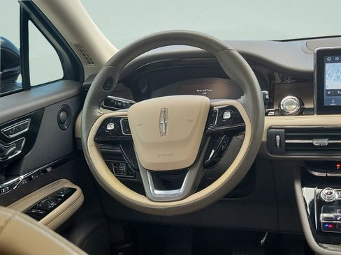 Used 2021 Lincoln Corsair Reserve w/ Equipment Group 201A AWD/4WD image 12