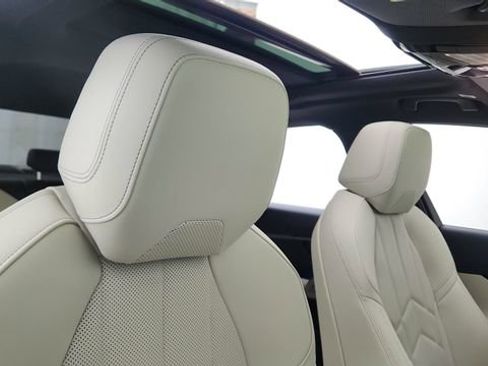 Used 2025 BMW i5 xDrive40 w/ M Sport Package image 23