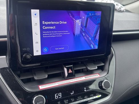 Used 2023 Toyota Corolla Cross LE image 5