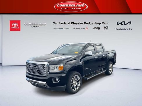 Used 2020 GMC Canyon Denali image 3