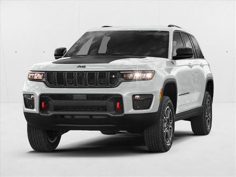 Used 2023 Jeep Grand Cherokee Limited AWD/4WD image 1