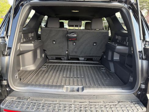 Certified 2025 Toyota 4Runner SR5 AWD/4WD image 26
