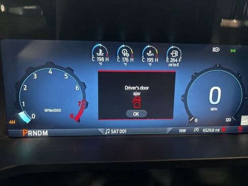 Used 2025 Ford F150 Lariat w/ Equipment Group 501A Mid image 18