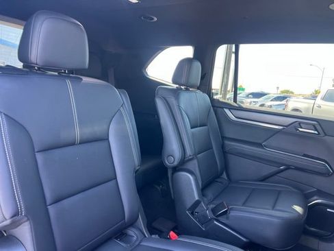 Used 2024 GMC Acadia Elevation AWD/4WD image 27