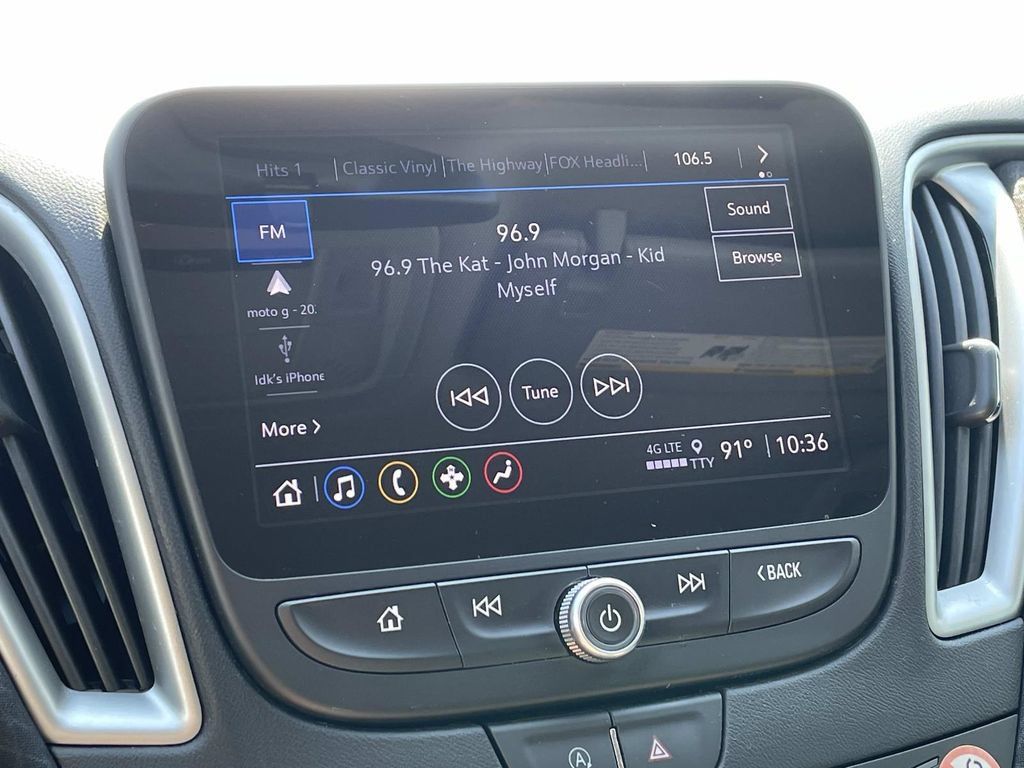 Used 2025 Chevrolet Malibu LT FWD image 28