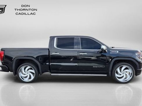 Used 2025 GMC Sierra 1500 Denali AWD/4WD image 6