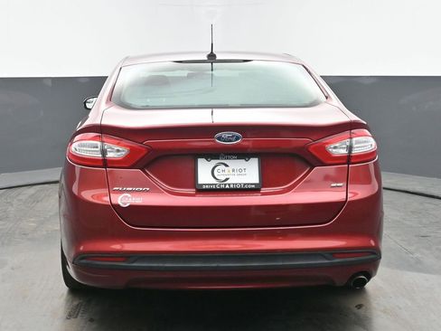 Used 2016 Ford Fusion SE image 5