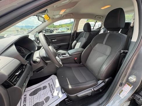 Used 2025 Nissan Sentra SV FWD image 23