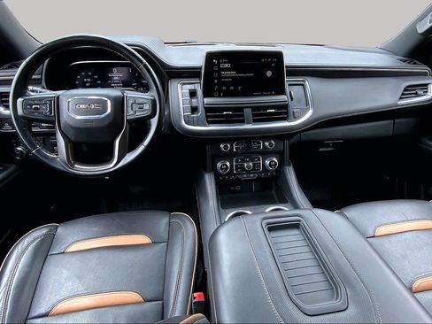 Used 2024 GMC Yukon XL AT4 w/ AT4 Premium Plus Package AWD/4WD image 16