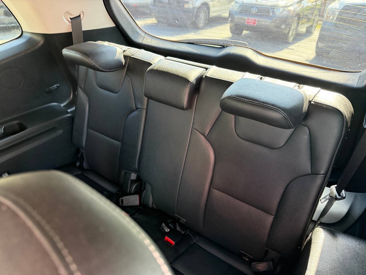 Used 2022 Kia Telluride S FWD image 9