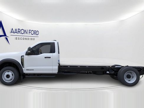 New 2026 Ford F600 4x4 Regular Cab Super Duty image 3