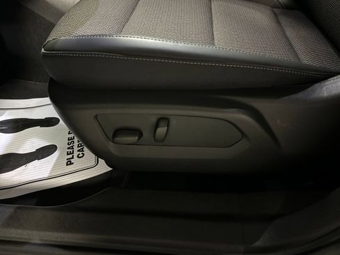 Used 2022 Buick Envision Preferred FWD image 11