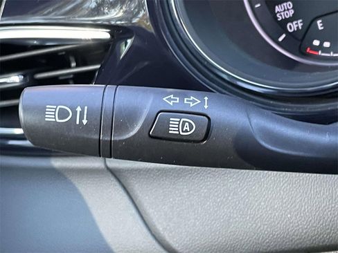 Used 2022 Buick Encore GX Select image 24