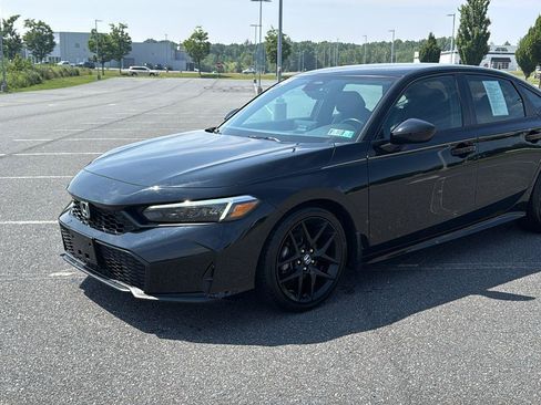 Used 2025 Honda Civic Sport image 13