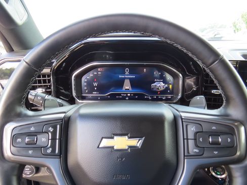 Used 2025 Chevrolet Silverado 1500 High Country w/ High Country Premium Package AWD/4WD image 27
