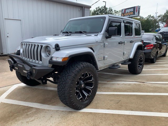 Used 2023 Jeep Wrangler Unlimited Sahara AWD/4WD image 1