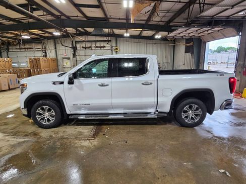 New 2026 GMC Sierra 1500 SLT w/ SLT Convenience Package AWD/4WD image 3