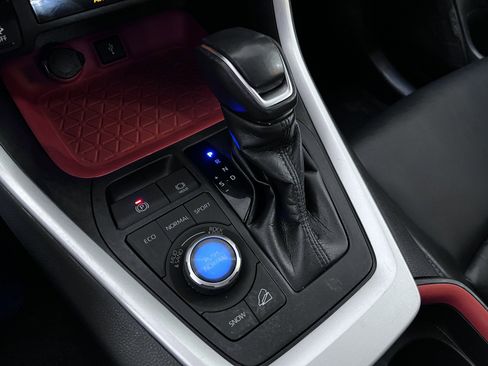 Used 2021 Toyota RAV4 Adventure image 19