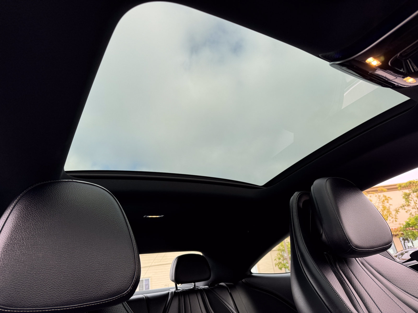 New 2026 Mercedes-Benz CLE 450 4MATIC Coupe image 3