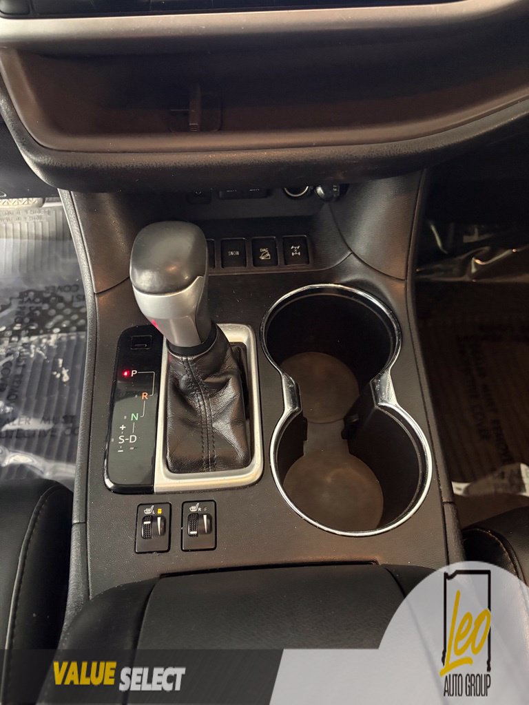 Used 2018 Toyota Highlander XLE AWD/4WD image 20