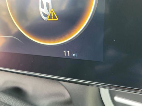 New 2026 Hyundai Elantra Limited image 13