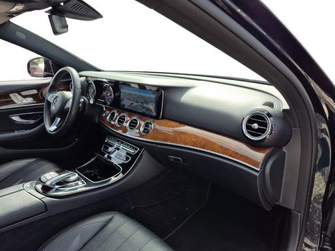 Used 2017 Mercedes-Benz E 300 E 300 w/ Premium 1 Package image 28