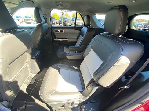 Certified 2022 Ford Explorer XLT w/ Equipment Group 202A image 35