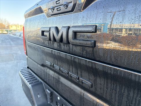 Used 2023 GMC Sierra 1500 AT4X image 36