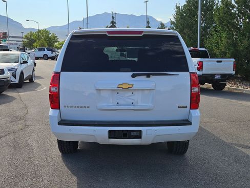Used 2012 Chevrolet Suburban 4WD image 4