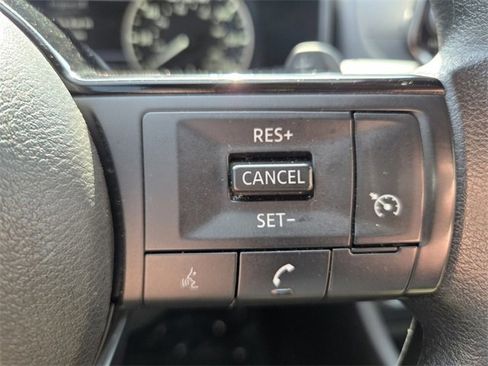 Used 2021 Nissan Rogue S image 26