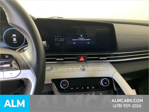 Used 2023 Hyundai Elantra Limited w/ Cargo Package image 29