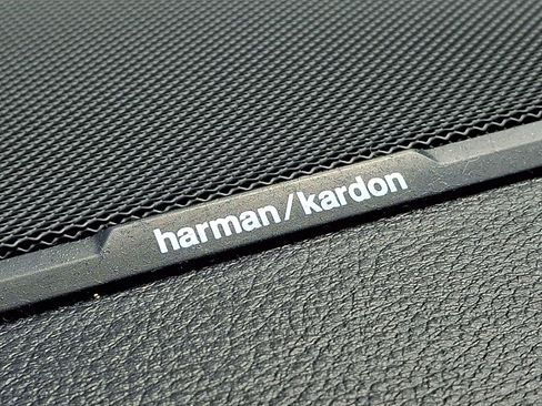 Used 2023 RAM 1500 Laramie AWD/4WD image 25