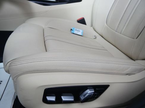 Used 2020 BMW 540i xDrive 540i xDrive w/ Premium Package image 10