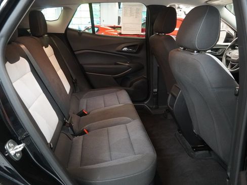 Used 2024 Chevrolet Trax LS w/ LS Convenience Package FWD image 29