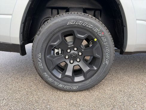 New 2027 RAM 1500 4x4 Crew Cab image 14