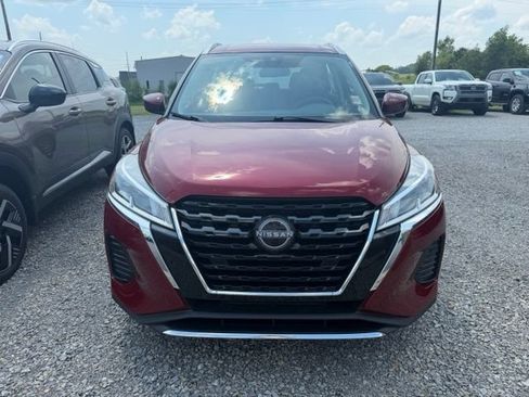 Certified 2024 Nissan Kicks SV FWD image 2