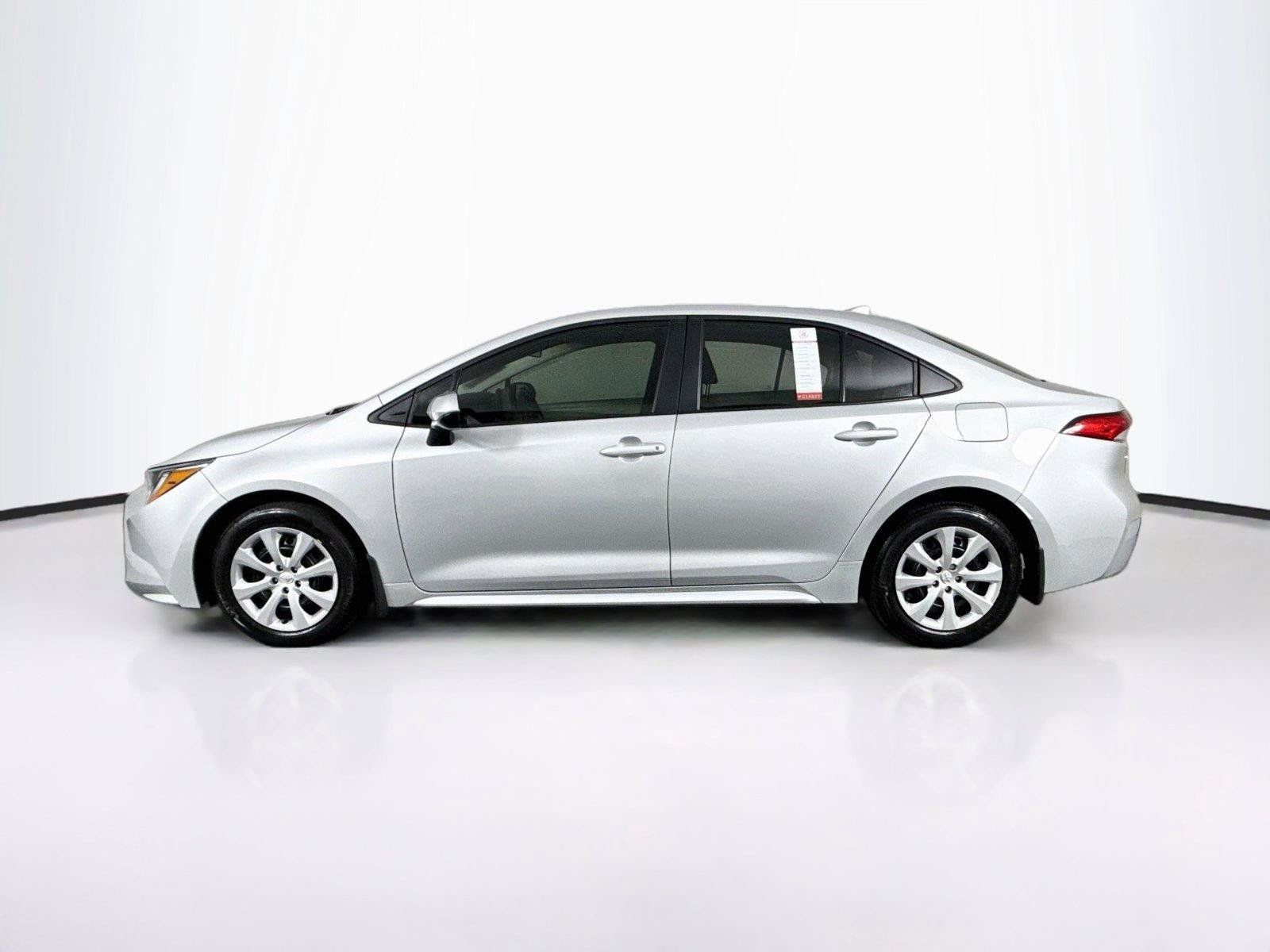 Used 2026 Toyota Corolla LE FWD image 14