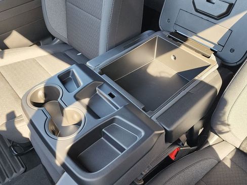 New 2026 GMC Sierra 1500 Elevation image 32