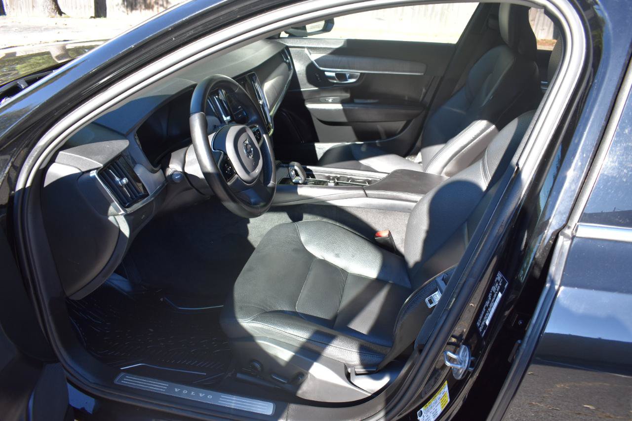 Used 2023 Volvo S90 B6 Plus AWD/4WD image 12