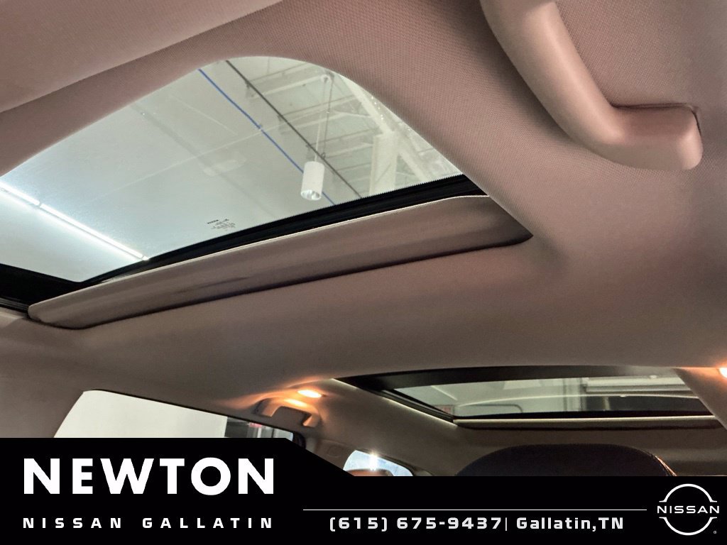 Used 2020 Nissan Pathfinder Platinum AWD/4WD image 9