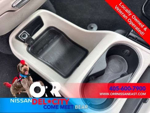 Used 2023 Chrysler Voyager LX FWD image 22