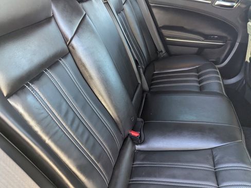 Used 2022 Chrysler 300 S w/ Safetytec Plus Group image 14