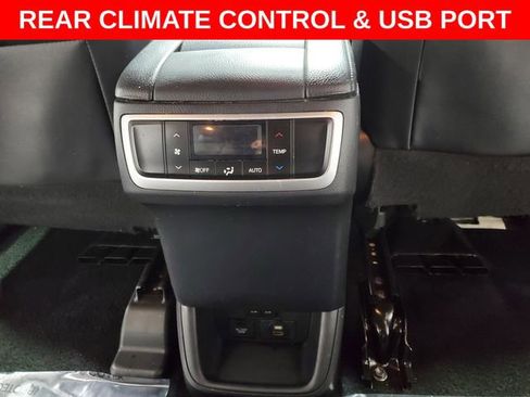 Used 2019 Toyota Highlander XLE image 26