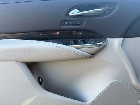 Certified 2023 Cadillac XT4 Premium Luxury w/ Cold Weather Package image 19