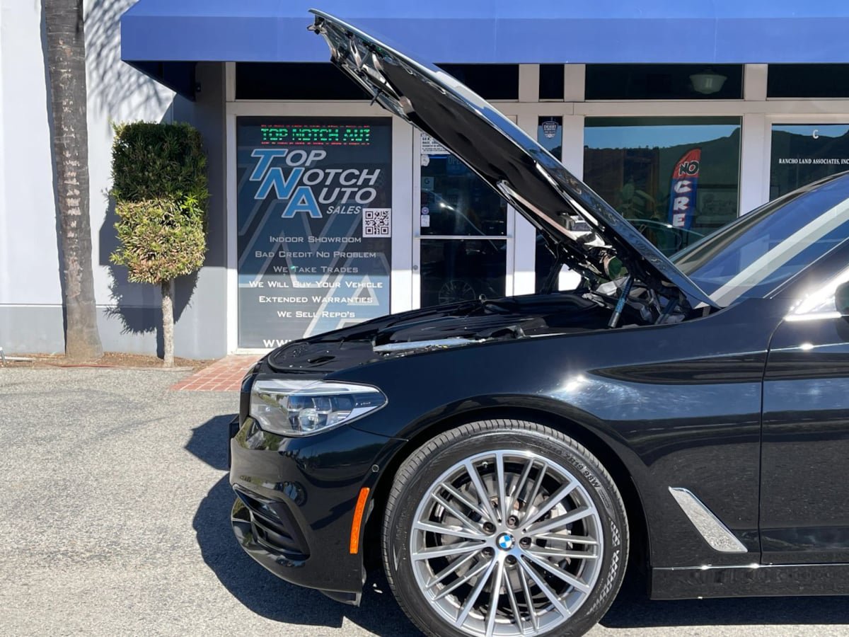 Used 2018 BMW 540i w/ Premium Package RWD image 38