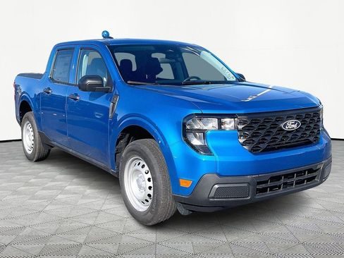 New 2025 Ford Maverick XL image 1