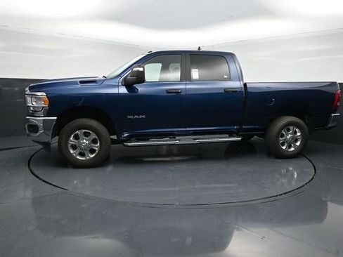 Used 2024 RAM 2500 Big Horn w/ Level 2 Equipment Group AWD/4WD image 5