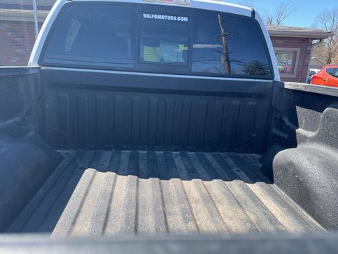 Used 2010 Ford F150 Lariat image 35